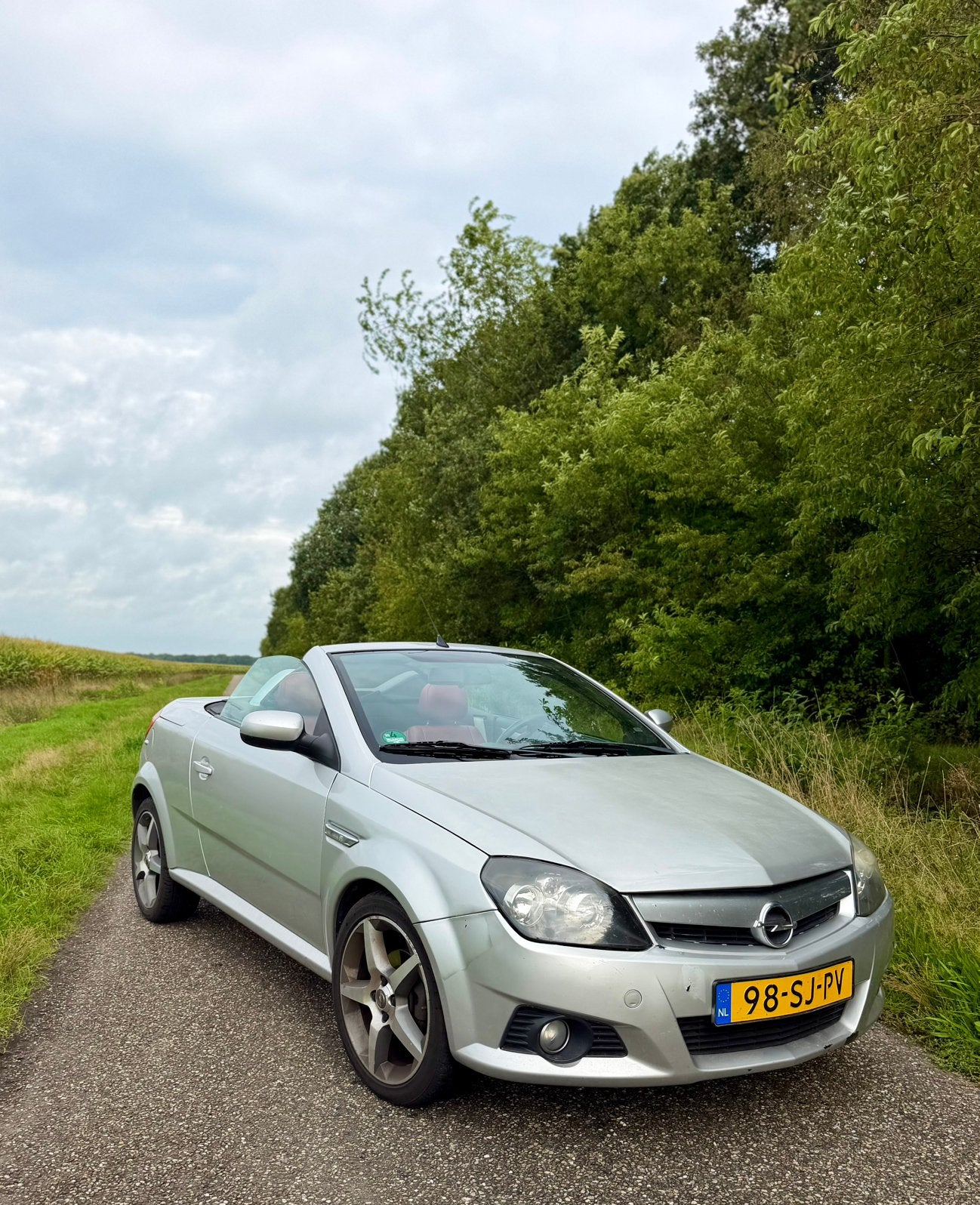 Opel Tigra 1.8 16V Twintop 2006 Grijs, Auto's, 125 pk, 4 cilinders, 1796 cc, Origineel Nederlands