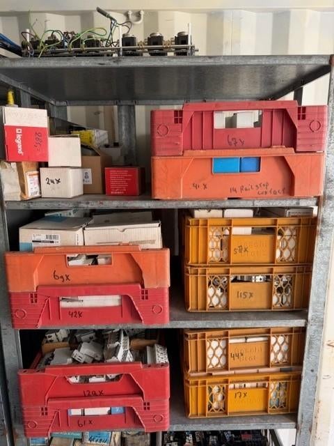 2381. Automaten / Siemens / Hager / Merlin Gerin / Legrand, Ophalen, Zo goed als nieuw