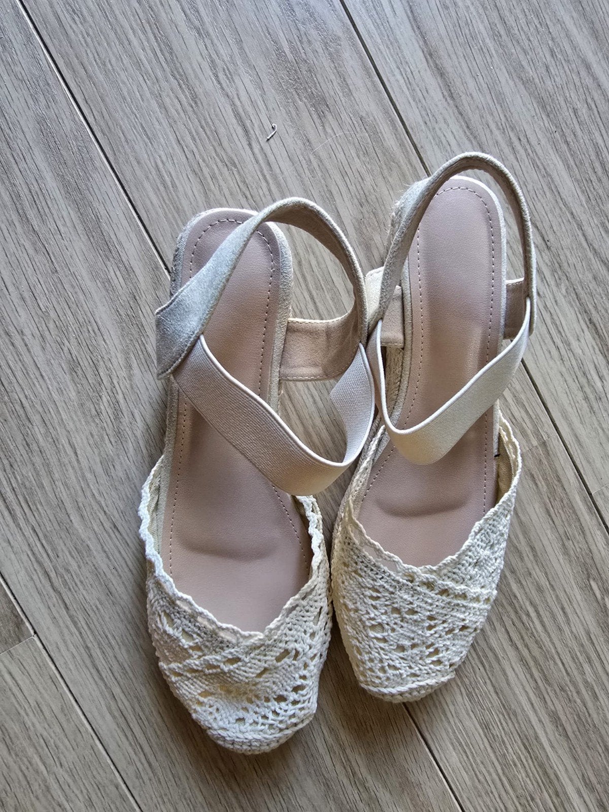 Nieuwe sandalen maat 41 - Comfortabel en stijlvol, Kleding | Dames, Schoenen, H&M, Nieuw, Sandalen of Muiltjes, Ophalen of Verzenden