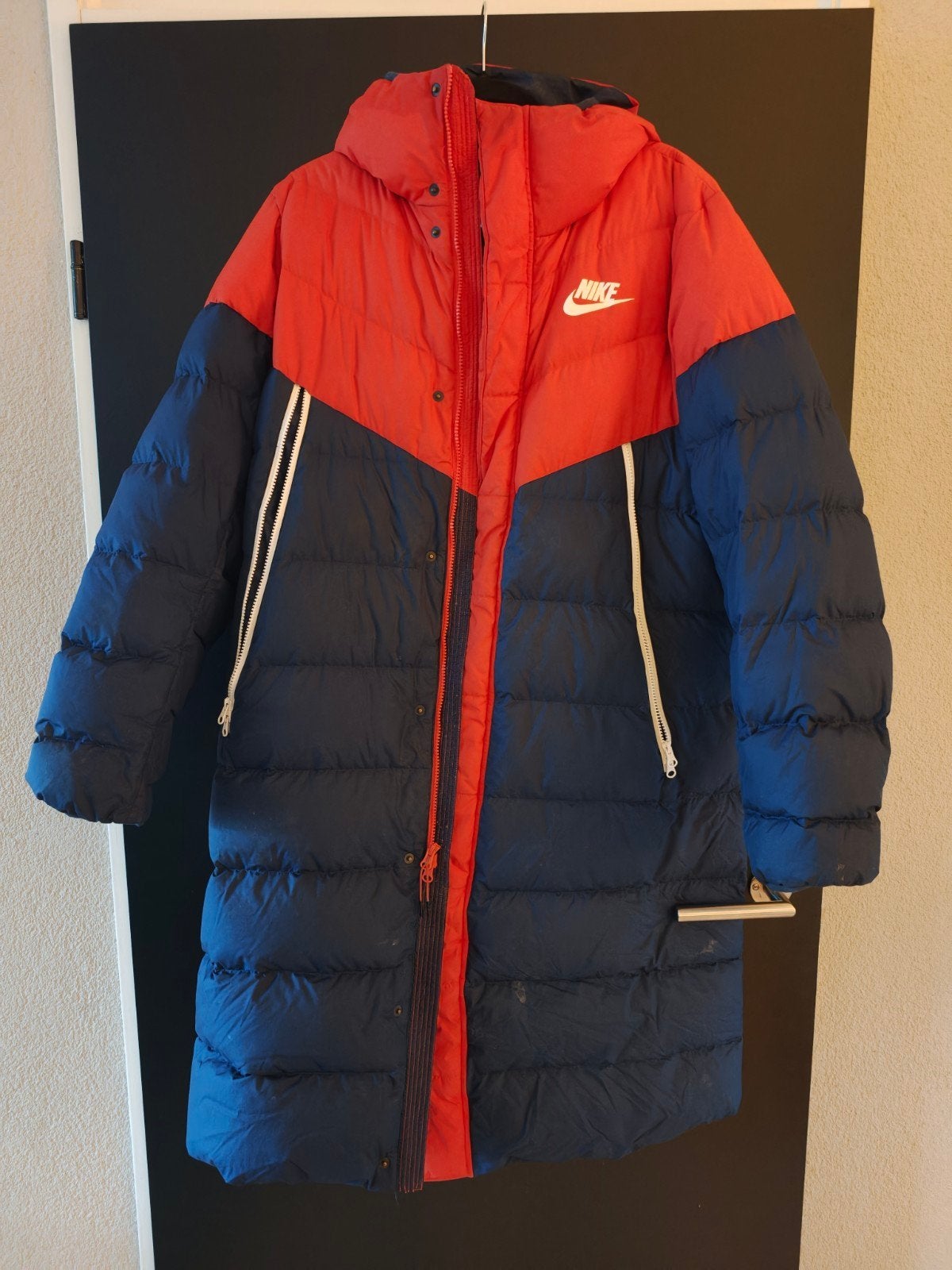Nike lange puffer jas rood/blauw, Maat 52/54 (L), Blauw, Nike, Ophalen of Verzenden
