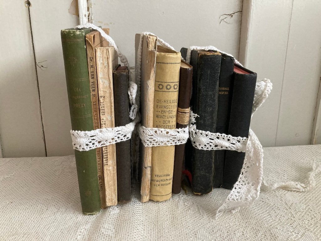 Brocante oude bundeltjes kerkboeken - gezangenboekjes, Ophalen