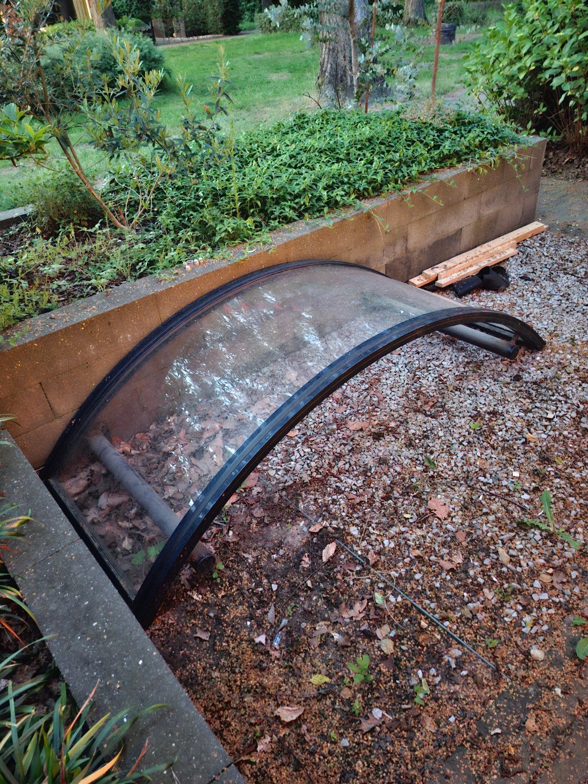 Deurluifel boog donkerblauw, Doe-het-zelf en Verbouw, Glas en Ramen, Ophalen, Gebruikt, Minder dan 80 cm, Gevelraam of Ruit