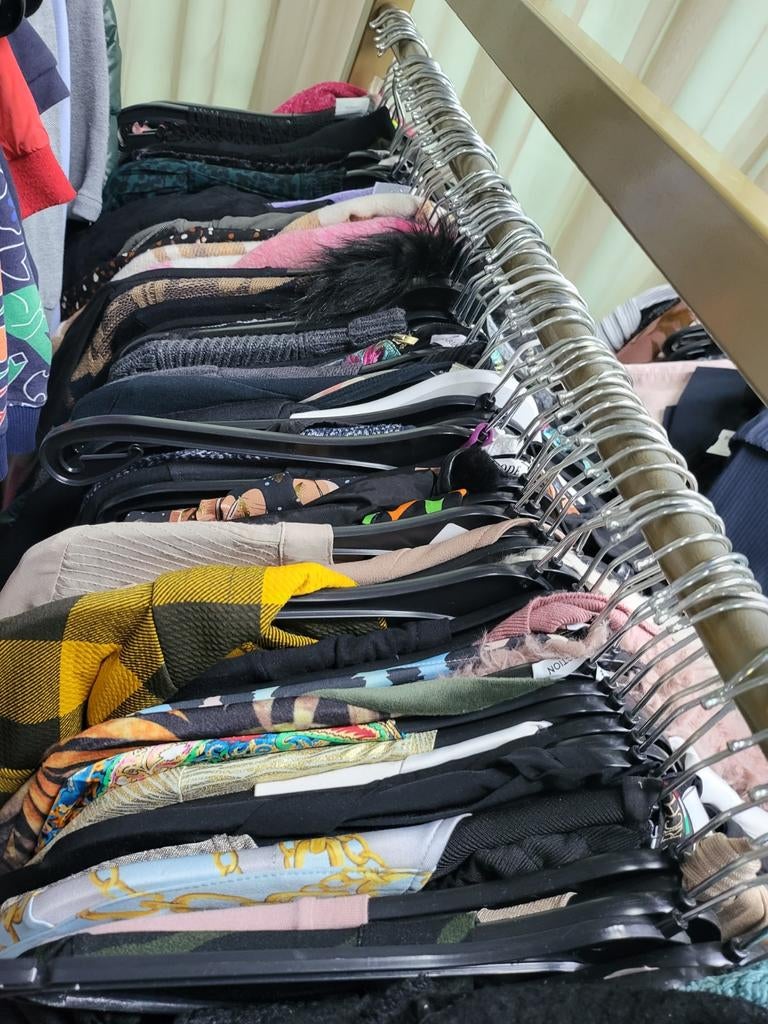 Partij pakket kleding 100 stuks voor €150,- dames heren Kids, Ophalen of Verzenden, Zo goed als nieuw