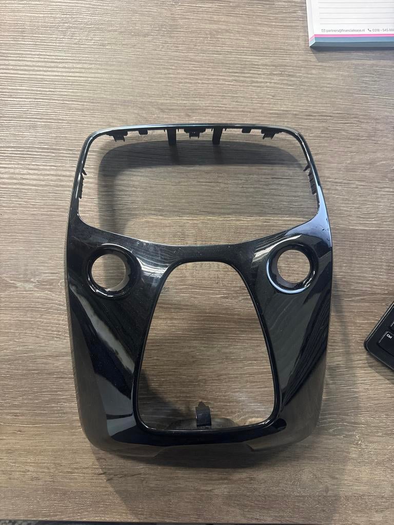 Toyota Aygo / Citroën C1 / Peugeot 107 Middenconsole Paneel, Auto-onderdelen, Ophalen of Verzenden, Gebruikt, Toyota