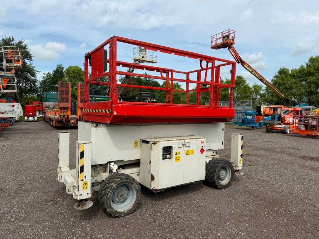 Genie GS 4069 RT OR 4x4 schaar hoogwerker 14m (bj 2013)