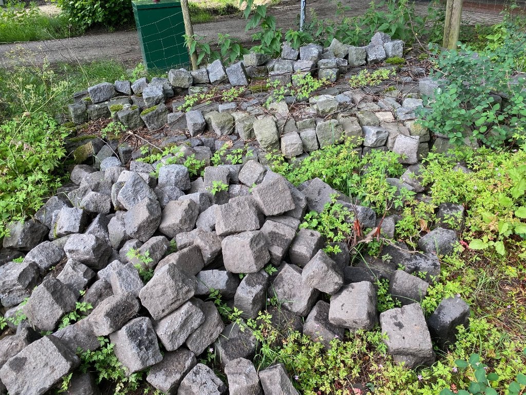 basalt lava stenen, Ophalen, Overige typen, Antraciet, Zo goed als nieuw