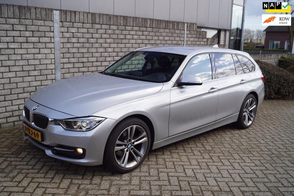 BMW 3-serie Touring 316i Executive Sport Line Autom Navi Xen, Automaat, Gebruikt, 4 cilinders, 1445 kg