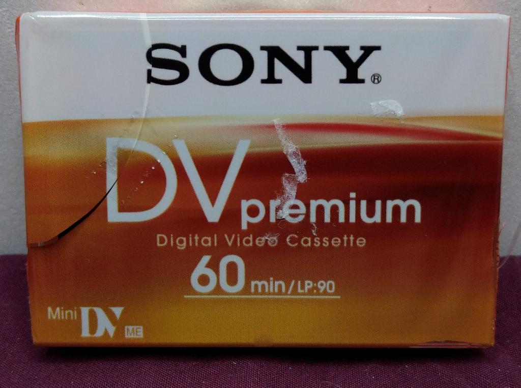 Sony DV premium mini Digital Video Cassette 60 min, nieuw, Ophalen of Verzenden, Overige soorten, (Video)band