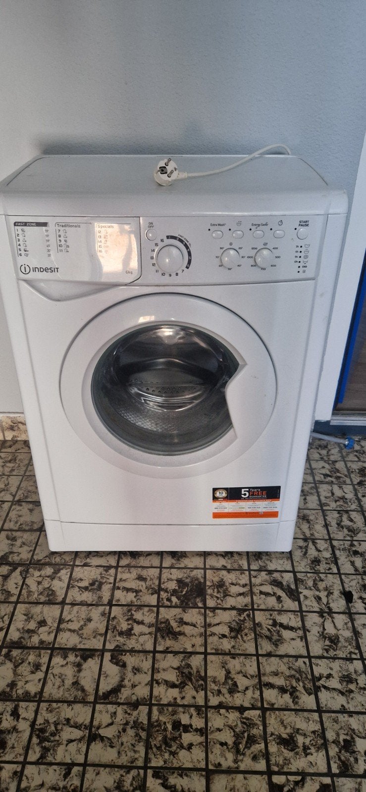 Indesit Wasmachine 6kg - Zo goed als nieuw, Ophalen, Zo goed als nieuw, Voorlader, Kort programma