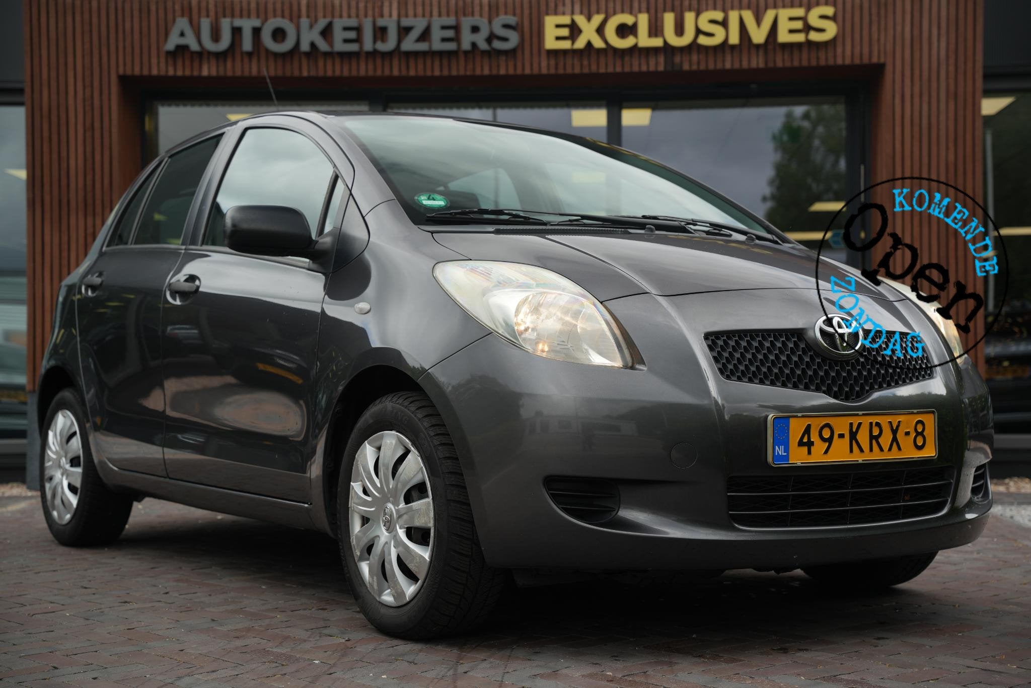 Toyota Yaris 1.3 VVTi Sol Airco Radio, Stof, 4 cilinders, Verwarmde buitenspiegels, Bedrijf