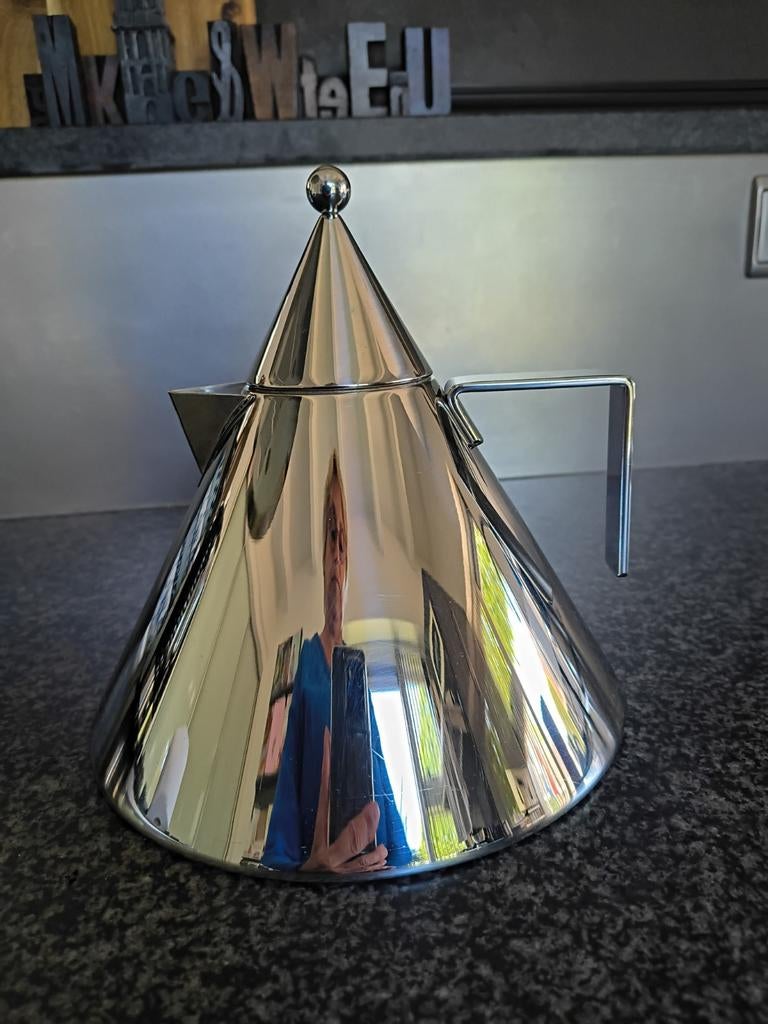 Alessi ll Conico waterkoker - Zo goed als nieuw, Witgoed en Apparatuur, 1 tot 2 liter, Ophalen of Verzenden, Zo goed als nieuw