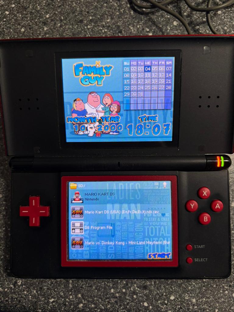 Nintendo DS te koop!, Spelcomputers en Games, Spelcomputers | Nintendo DS, Ophalen of Verzenden, Zo goed als nieuw, DS Lite, Met beschermhoes of tas