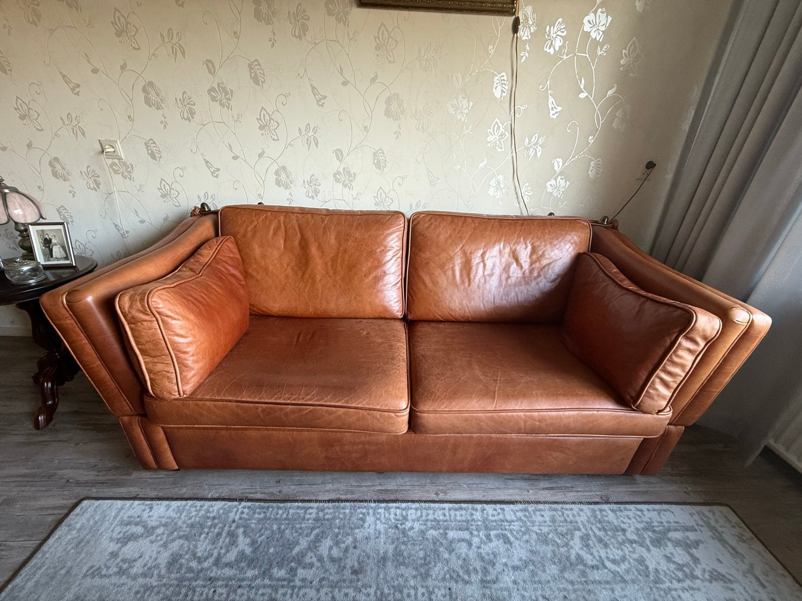 Chesterfield bank, gebruikt - 2.05m lang, 0.90m diep, Ophalen, Gebruikt, Driepersoons, Rechte bank