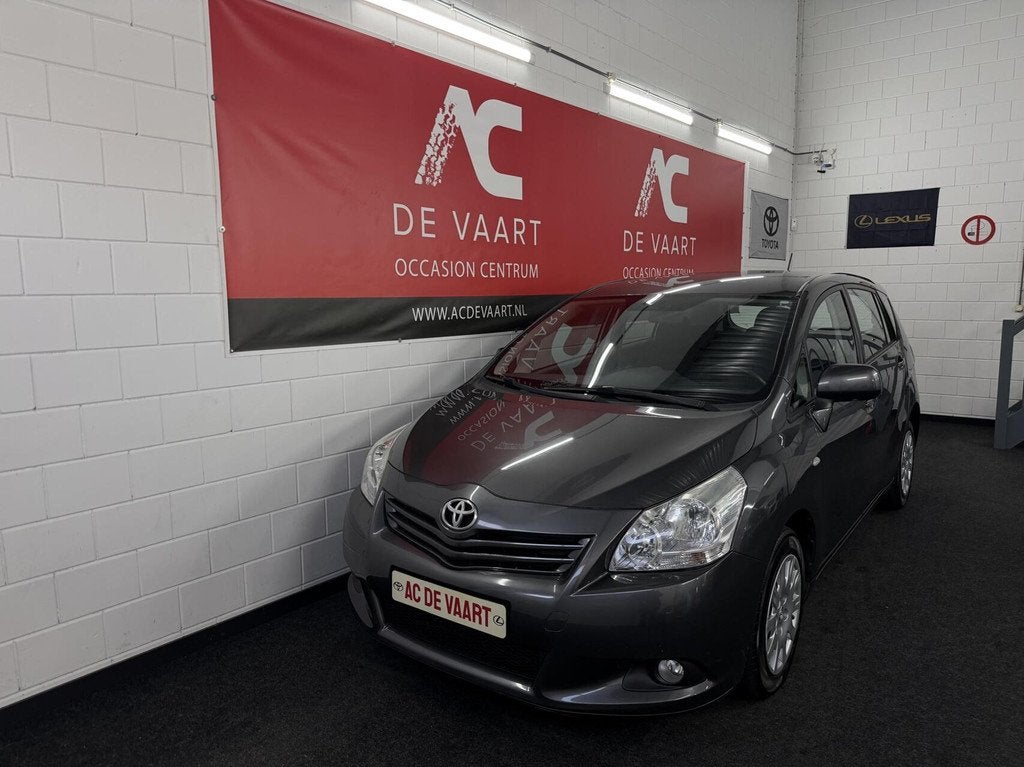 Toyota Verso 1.8 VVT-i Business - 7PERSOON/AUTOMAAT/NAVI/NAP, Auto's, Toyota, 4 cilinders, Euro 4, Zilver of Grijs, 1300 kg