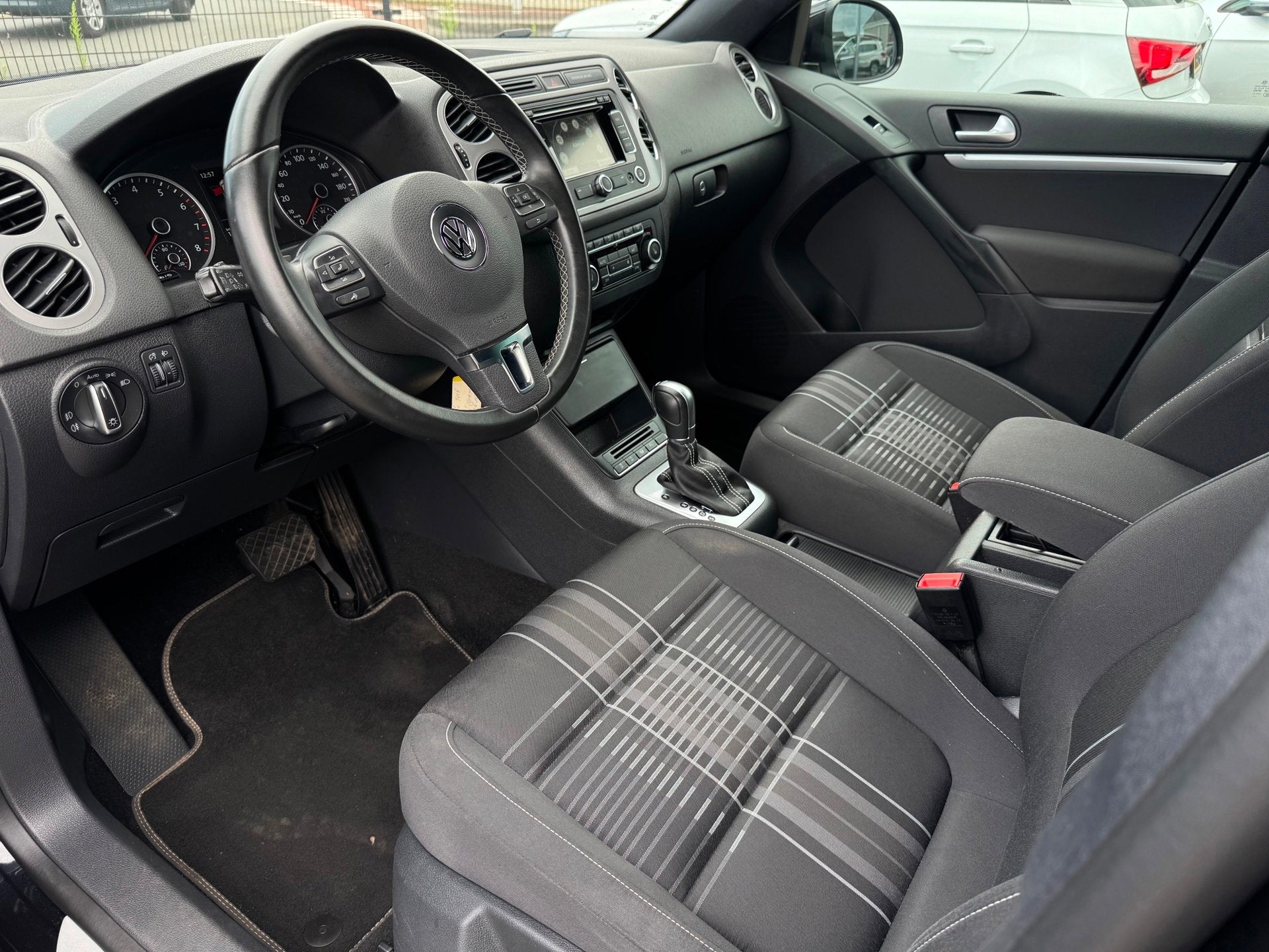 Volkswagen Tiguan 1.4 TSI Lounge | Automaat | Camera, Gebruikt, 4 cilinders, Alcantara, 14 km/l