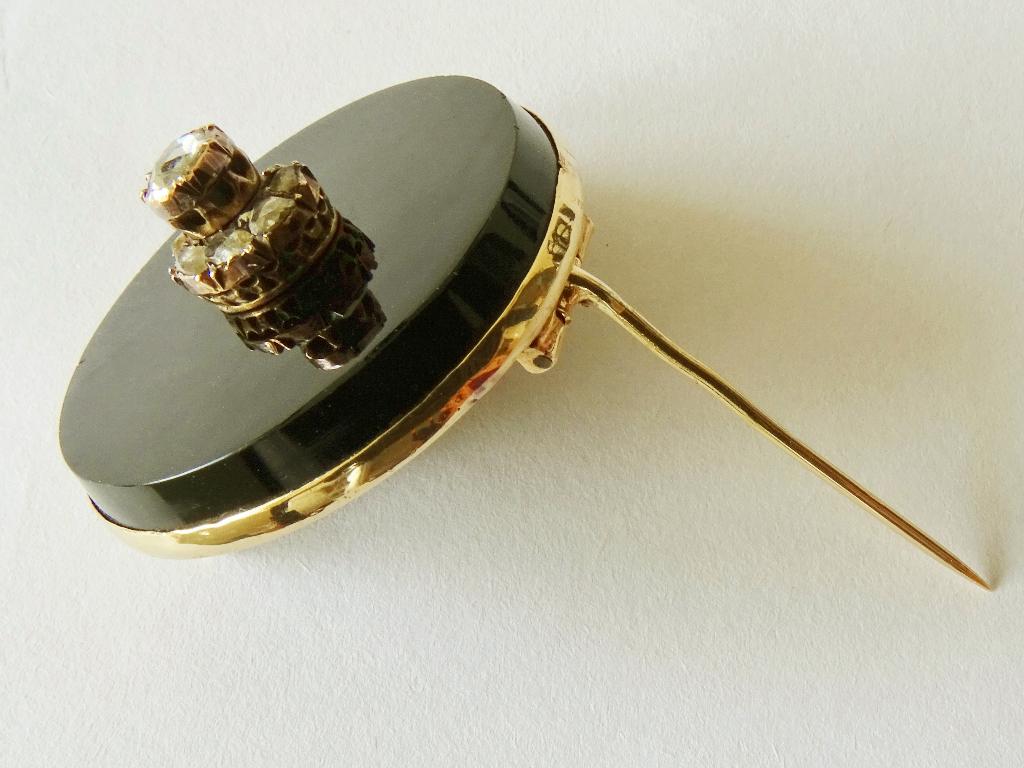 Antieke broche Goud met Onyx en Diamant ca.1880 rouwbroche, Ophalen of Verzenden, Goud, Broche, Met edelsteen