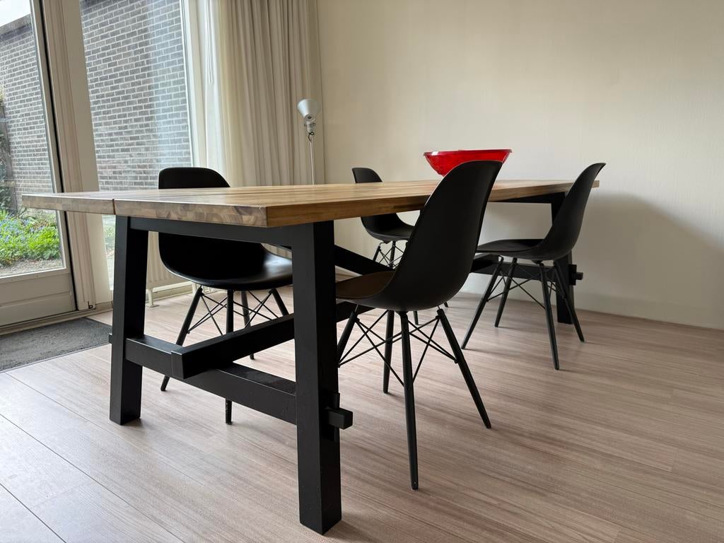 IKEA Skogsta eettafel 235x100 cm - Goede staat!, Huis en Inrichting, Tafels | Eettafels, Ophalen, 100 tot 150 cm, 200 cm of meer