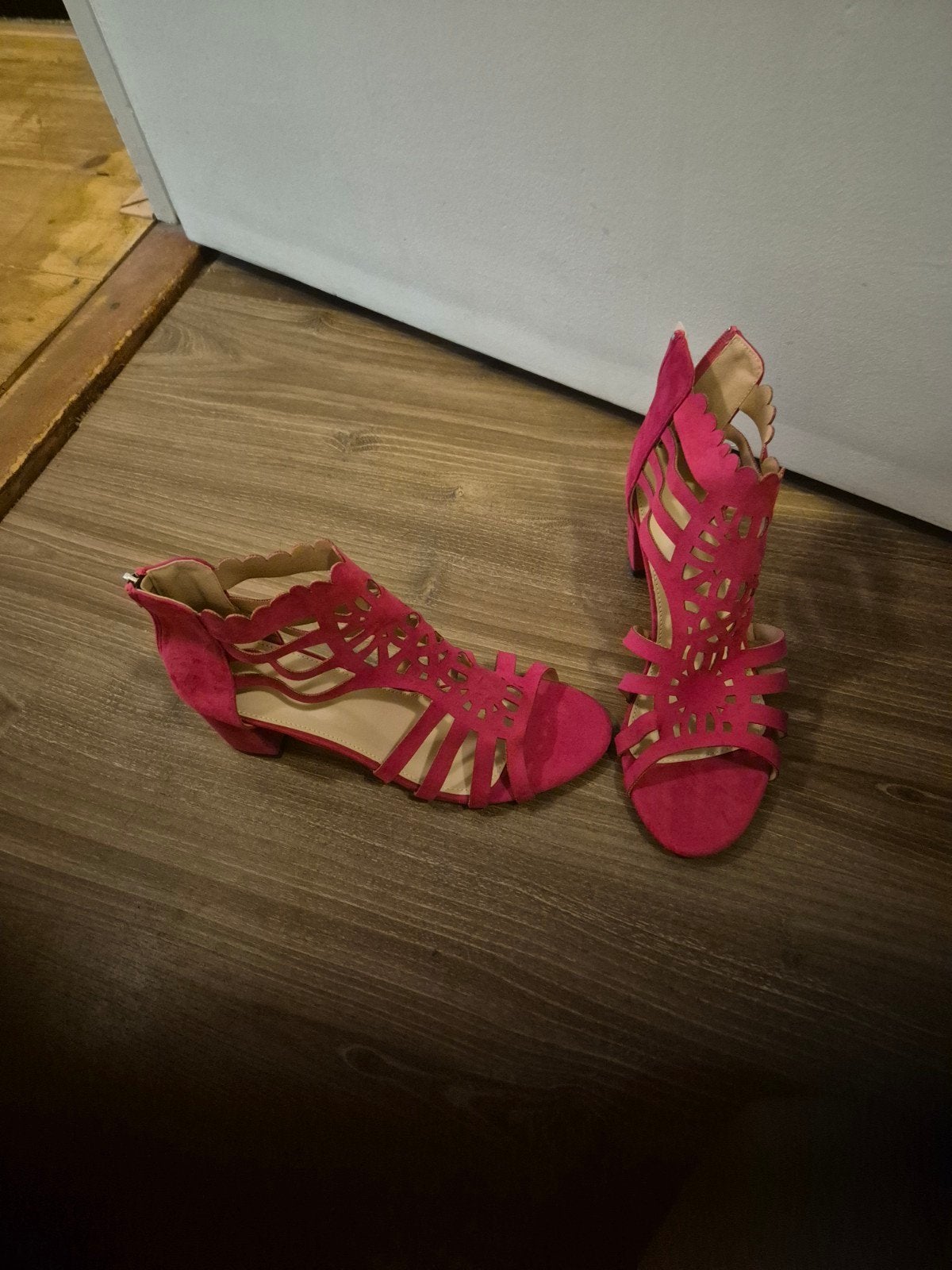 Dameszomerschoen mt40 10 euro, Kinderen en Baby's, Speelgoed | Poppen, Ophalen