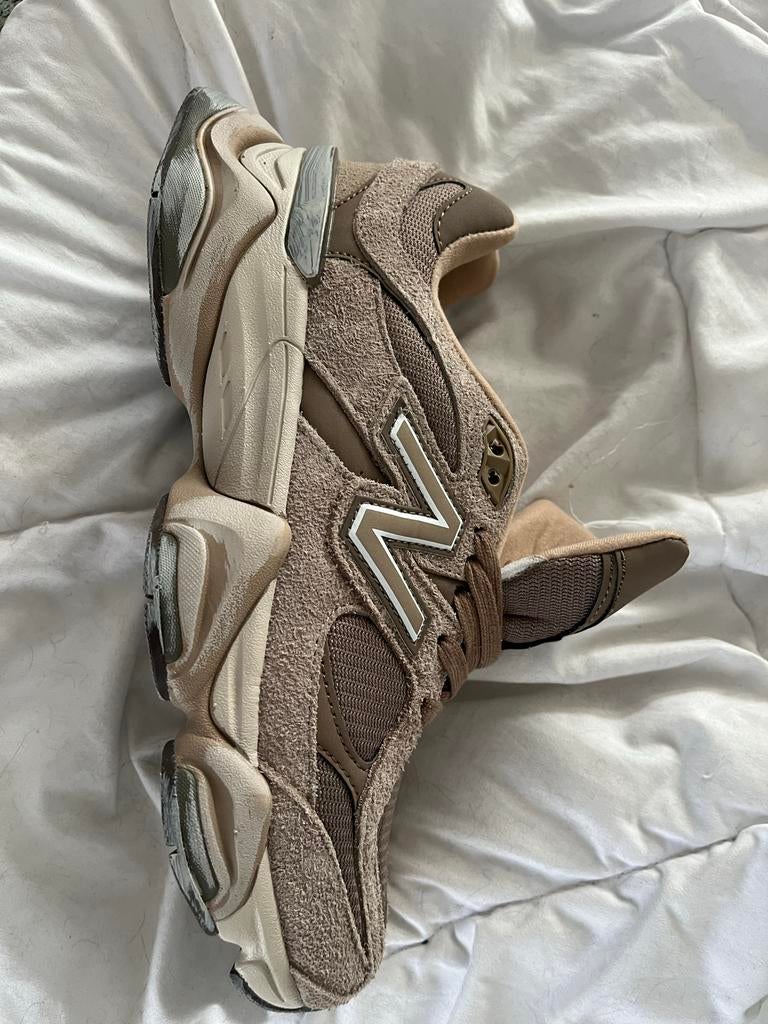 New Balance 9060 'Driftwood' Sneakers, Ophalen, Zo goed als nieuw, Bruin, Sneakers of Gympen