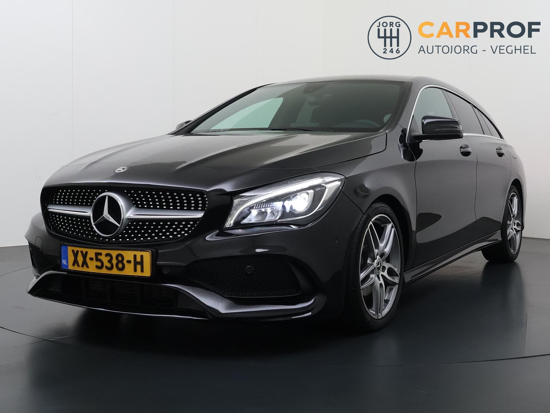 Mercedes-Benz CLA-klasse Shooting Brake 180 AMG Line | Camer, CLA, 730 kg, Gebruikt, 4 cilinders