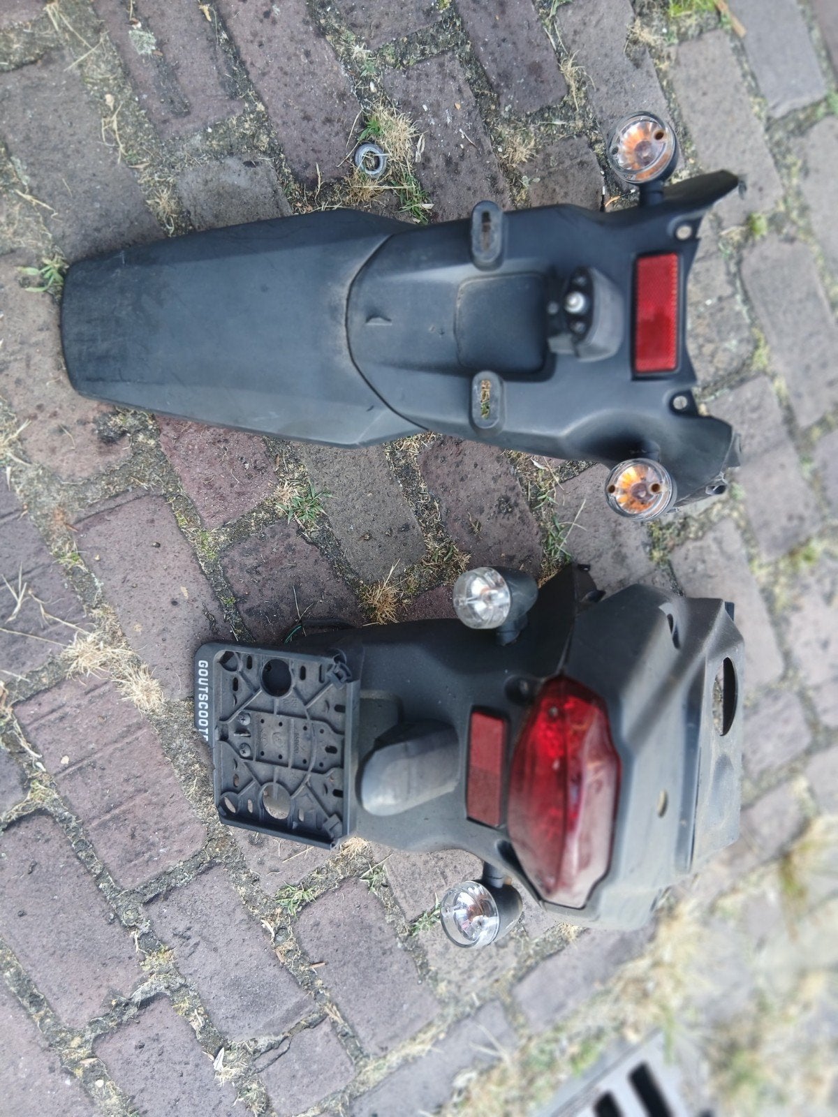 Sym orbit xpro achter spadbord met verlichting 12,95 per st, Ophalen of Verzenden, Gebruikt, Overige typen