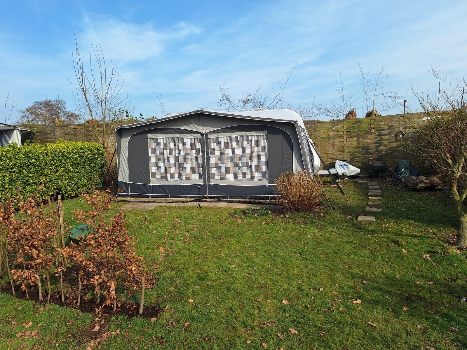 Knaus Sport 450FU: mover|Frans bed|nieuwe Dorema voortent, Ringverwarming, Rondzit, Frans bed, Particulier