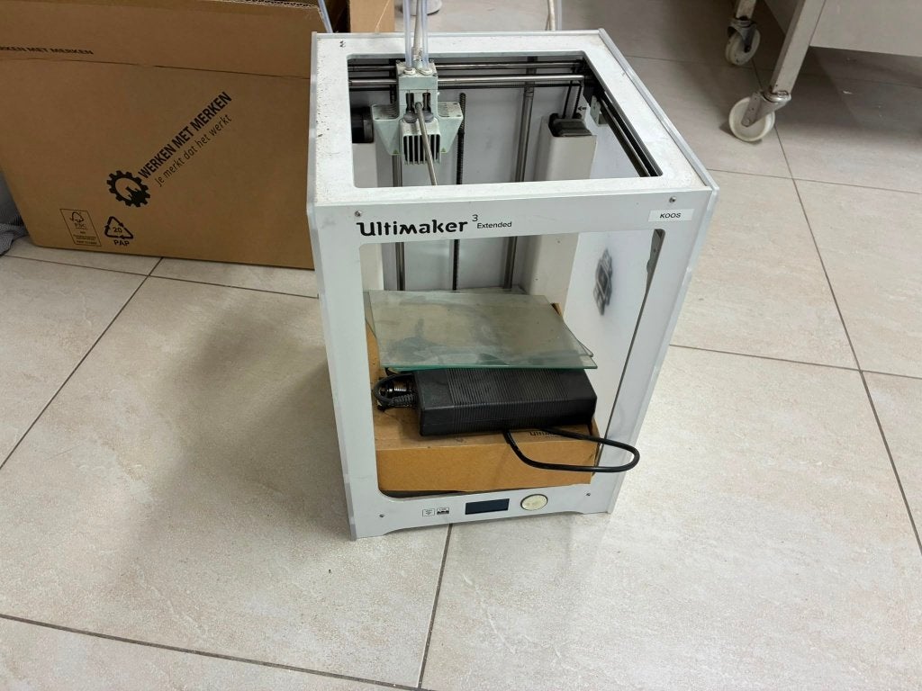 Ultimaker 3 Extended 3D-printer - reparatie nodig, Ophalen, Gebruikt, Ingebouwde Wi-Fi, Ultimaker