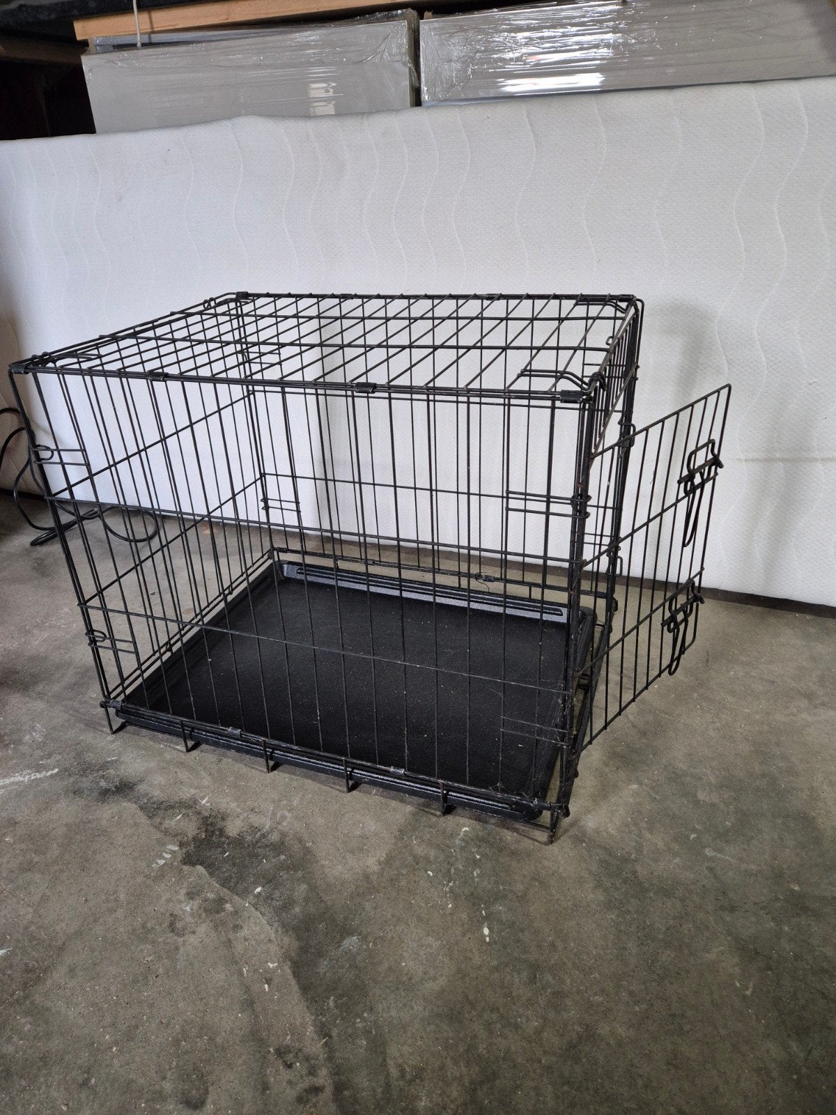 Honden bench, Dieren en Toebehoren, Hondenhokken, Ophalen of Verzenden, Zo goed als nieuw, Minder dan 75 cm, Minder dan 65 cm