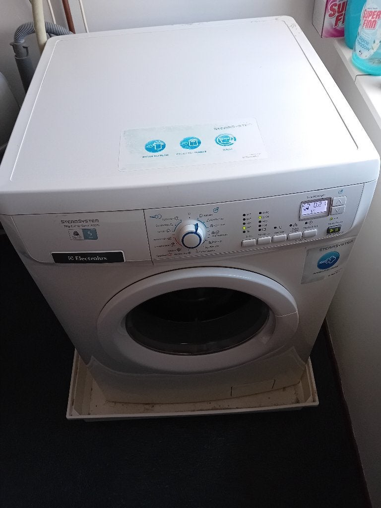 Voor €125 een Elektrolux wasmachine 7kg, Ophalen, Gebruikt, Minder dan 85 cm, Voorlader