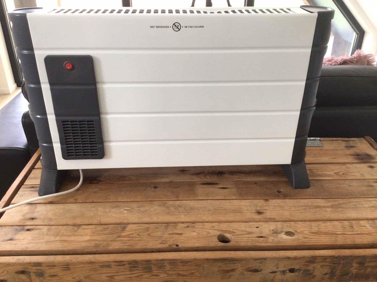 Mobiele electrische verwarming op pootjes., Ophalen, Gebruikt