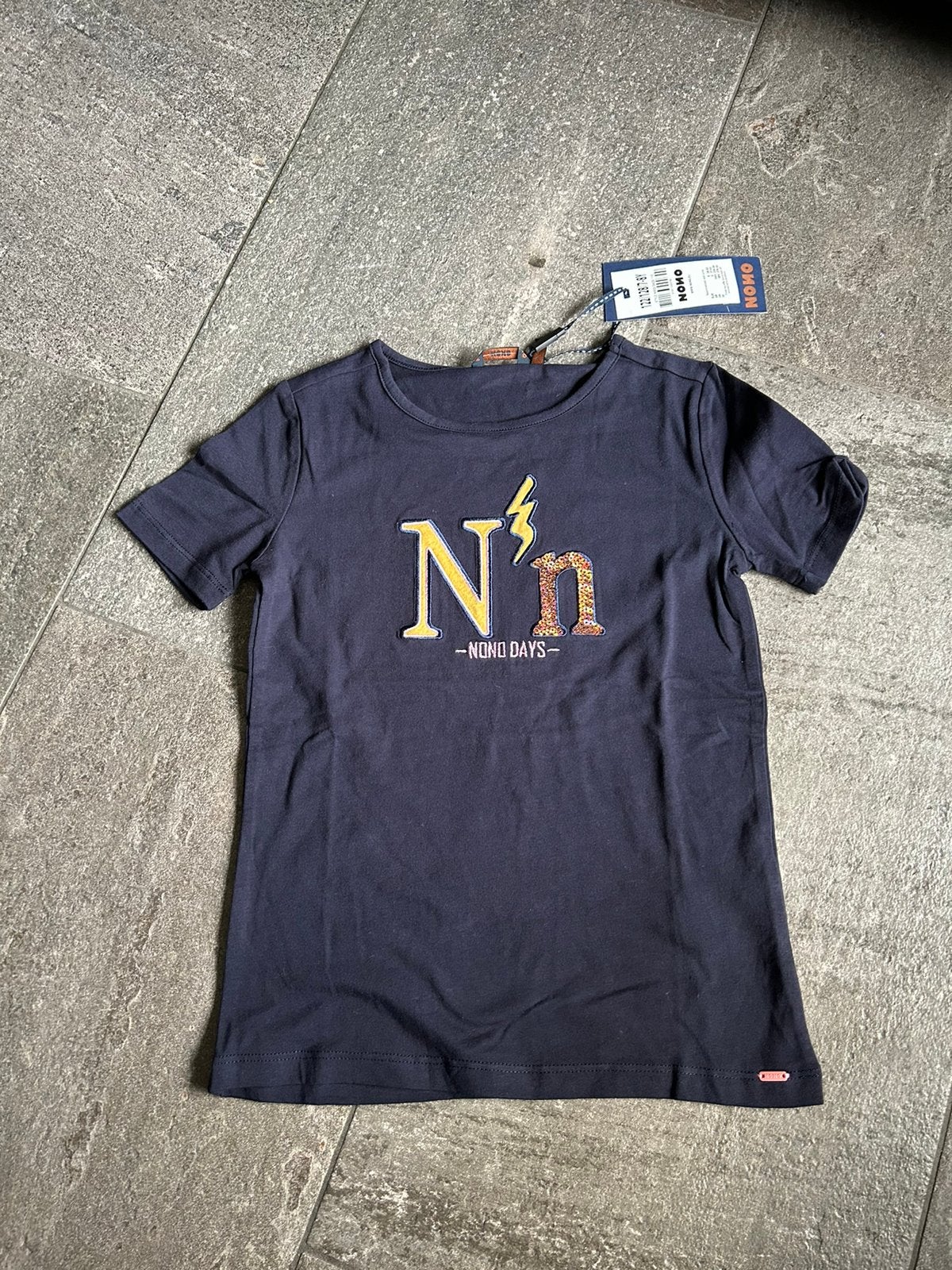 Nieuw shirt van Nono maat 122/128, Ophalen of Verzenden, Nieuw, Meisje, Shirt of Longsleeve
