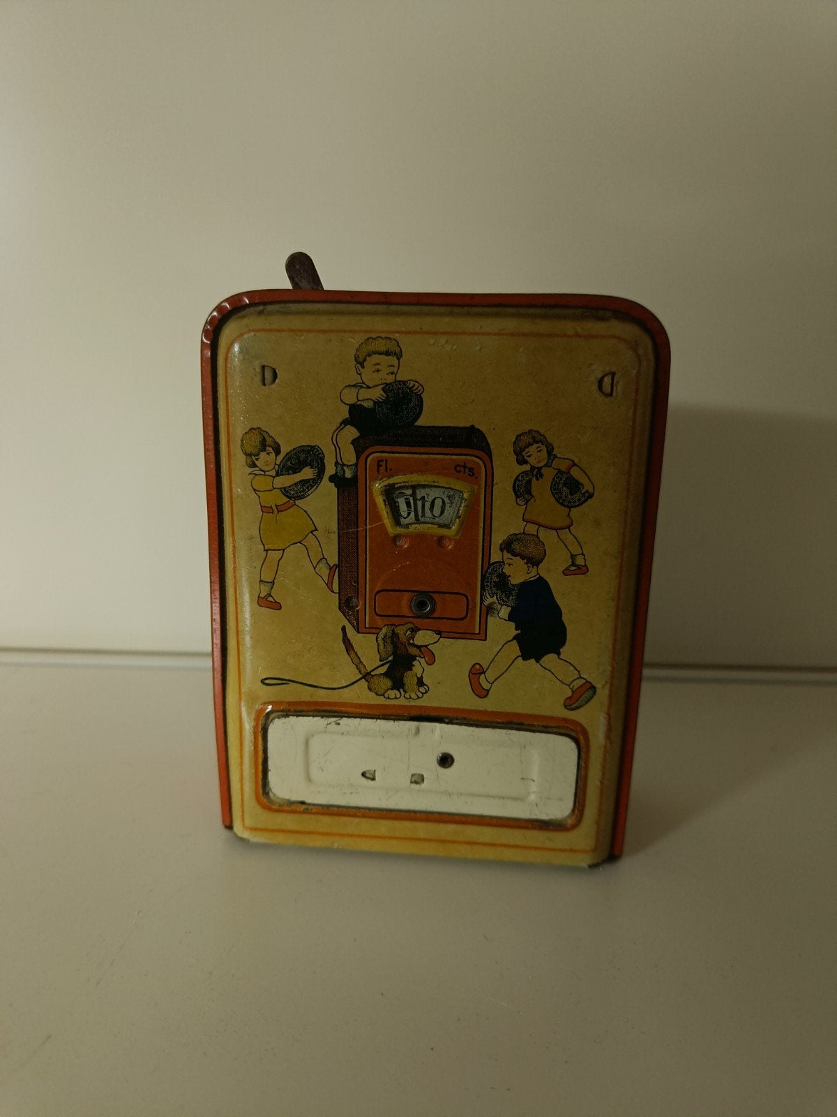 Vintage spaarpot met kinderillustraties, Verzamelen, Ophalen of Verzenden, Gebruikt, Metaal of Blik, Overige thema's