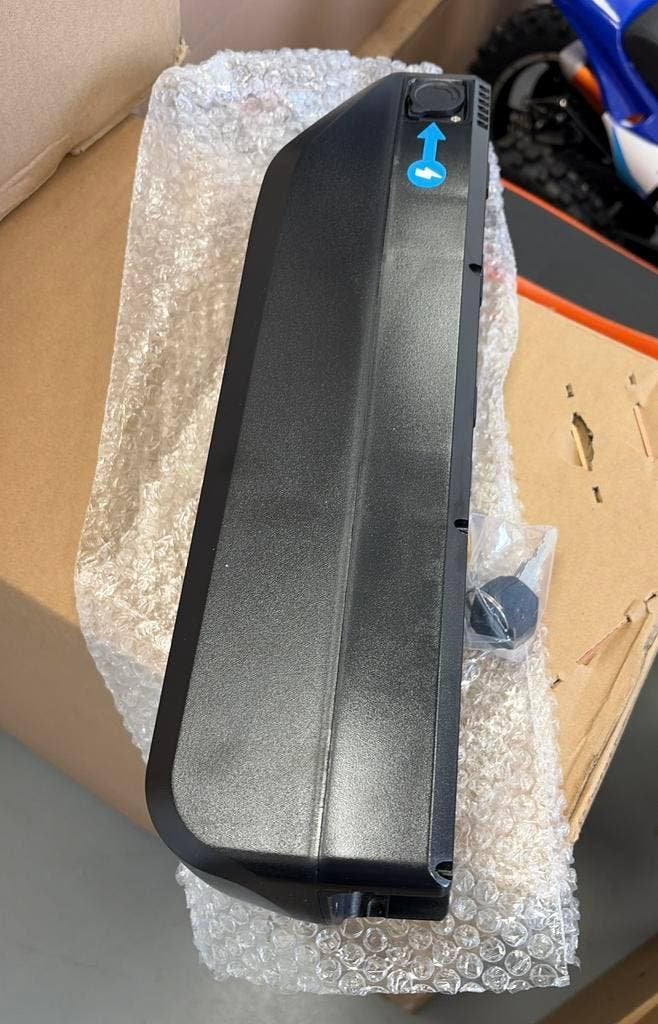 V20 PRO ACCU NIEUW OP VOORRAAD ( OUXI V8 / H9 ), V20 PRO, V20 PRO, Ophalen of Verzenden, Zo goed als nieuw