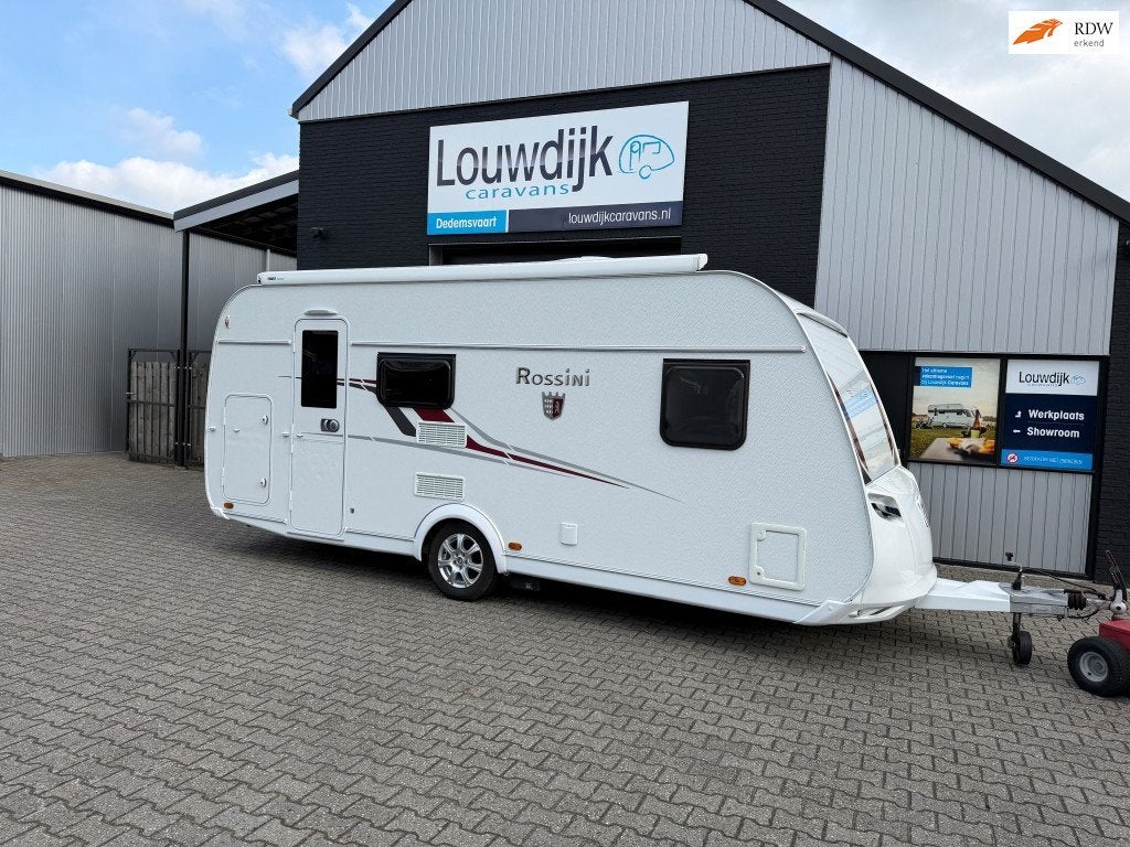 TABBERT Rossini 520 DM '19 (6 pers. Mover, Luifel), Tabbert, 7 tot 8 meter, Bedrijf, Treinzit