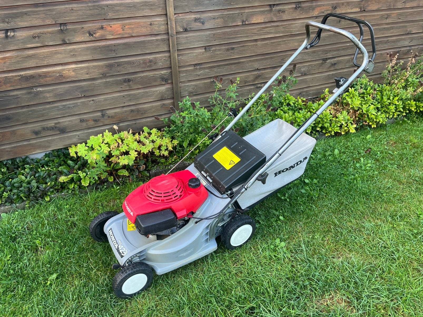 Honda HRB423 grasmaaier, Cirkelmaaier, Gebruikt, Benzine-grasmaaier, 40 t/m 49 cm