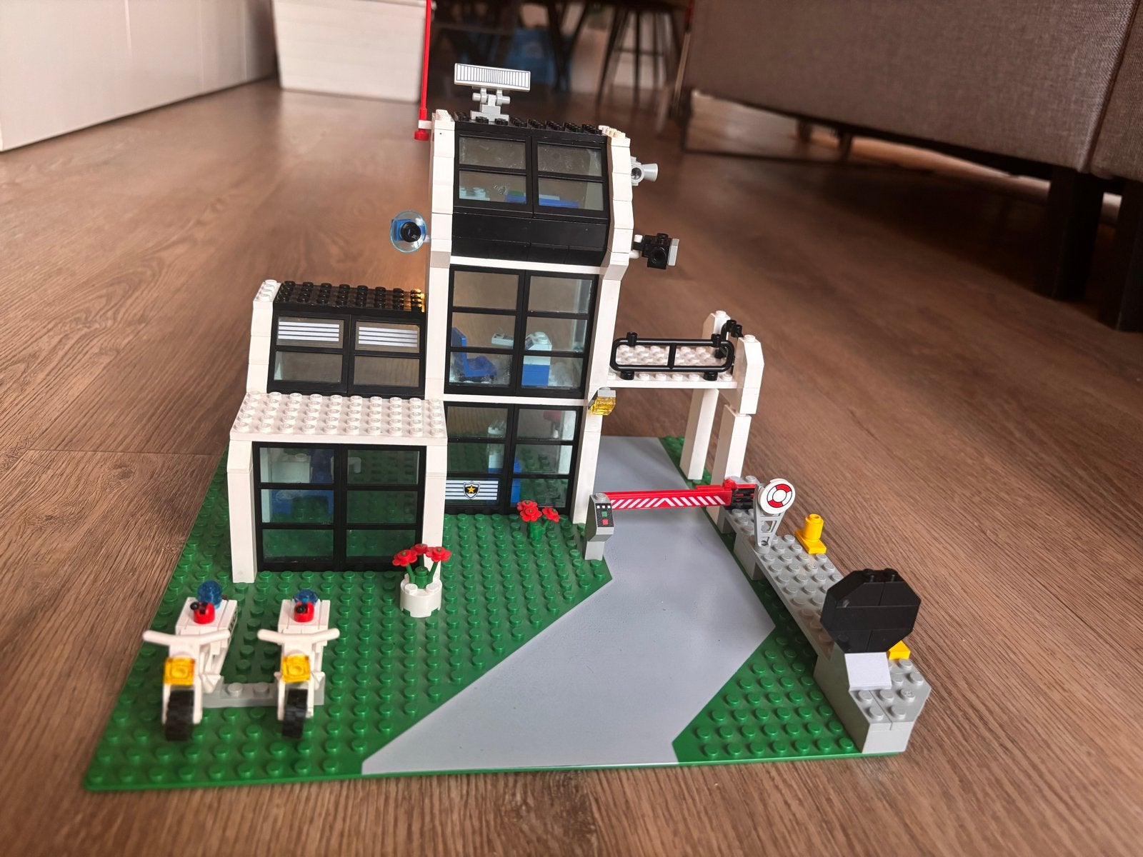 Lego City Politiebureau 6598 - Compleet met instructies, Kinderen en Baby's, Speelgoed | Duplo en Lego, Lego, Ophalen of Verzenden