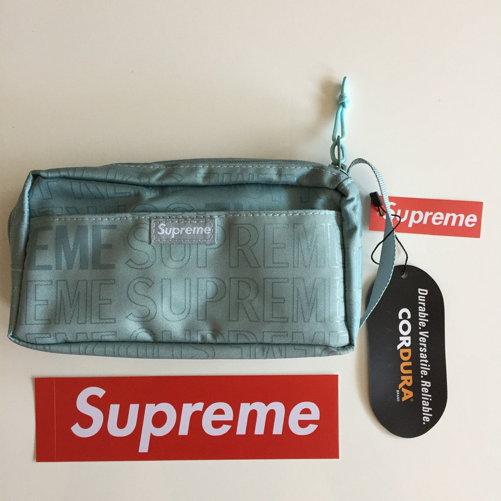 Supreme licht blauwe toiletry bag toilettas met handvat, Ophalen of Verzenden, Nieuw, Blauw