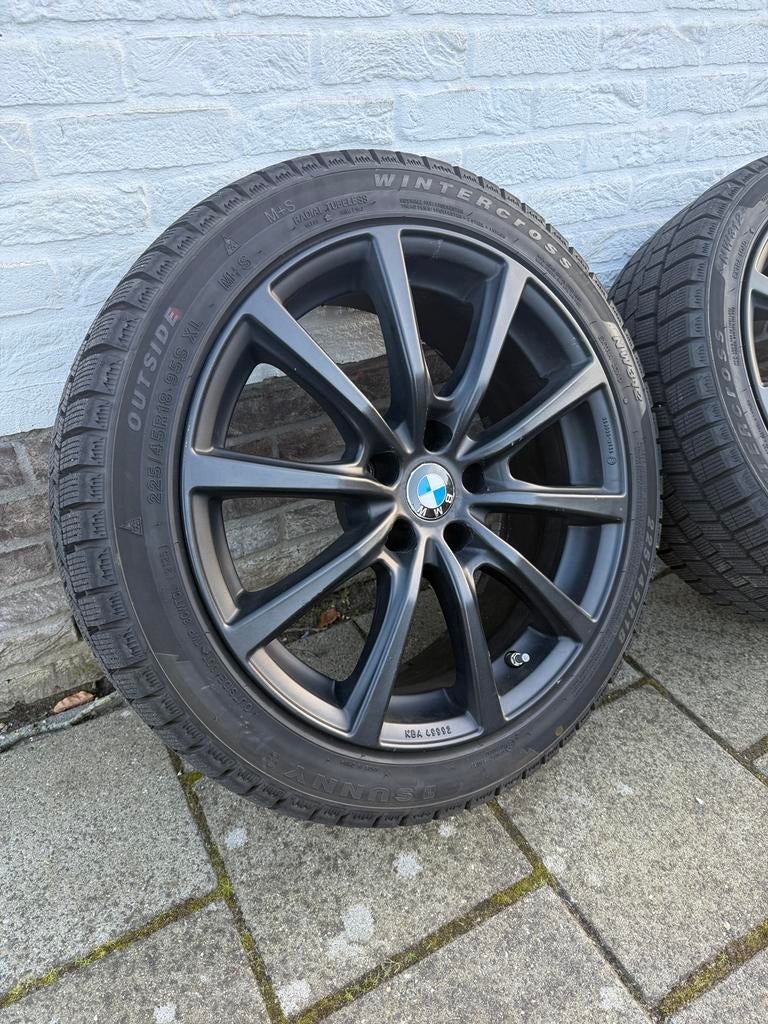 BMW 18” velgen  winterbanden TPMS sensoren, Auto-onderdelen, Banden en Velgen, 18 inch, Banden en Velgen, 225 mm, Winterbanden