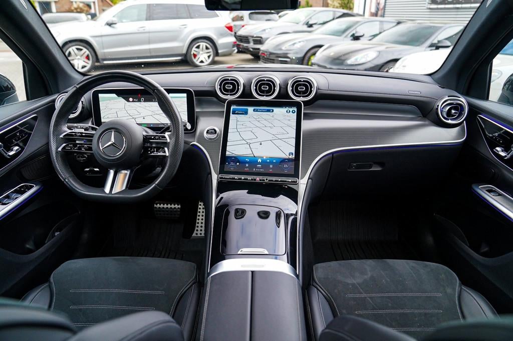 Mercedes-Benz GLC-klasse 300e 4MATIC AMG Line | Panorama | 3, Automaat, Adaptive Cruise Control, Gebruikt, Zwart