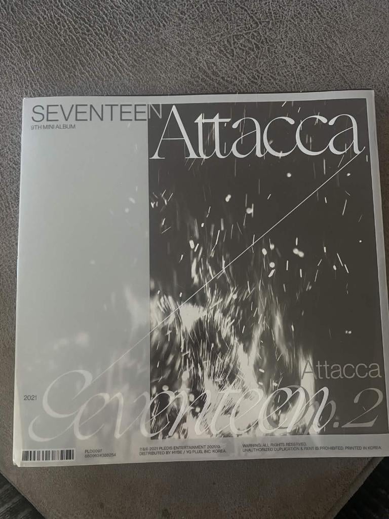 Seventeen Attacca Op2, Ophalen of Verzenden, Zo goed als nieuw