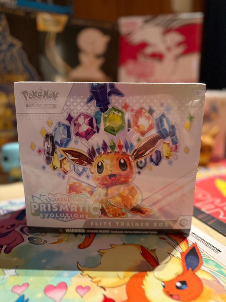 Prismatic Evolution Elite Trainer Box, Ophalen of Verzenden, Zo goed als nieuw
