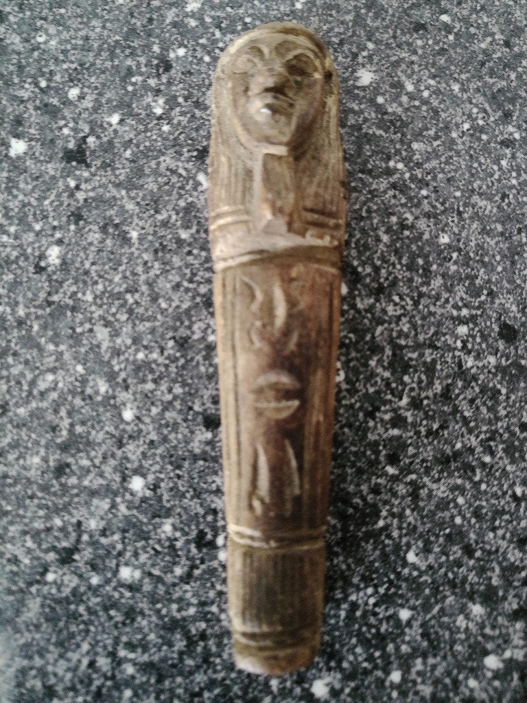 Curiosa aardewerk Anubis sarcofaag deksel Egypte 8cm 1970, Steen/keramiek, Bruin, Ophalen of Verzenden, Gesneden