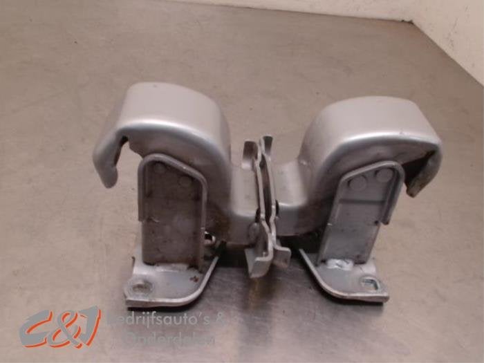 Scharnier deur rechts-achter van een Renault Trafic, Gebruikt, -, Renault, -