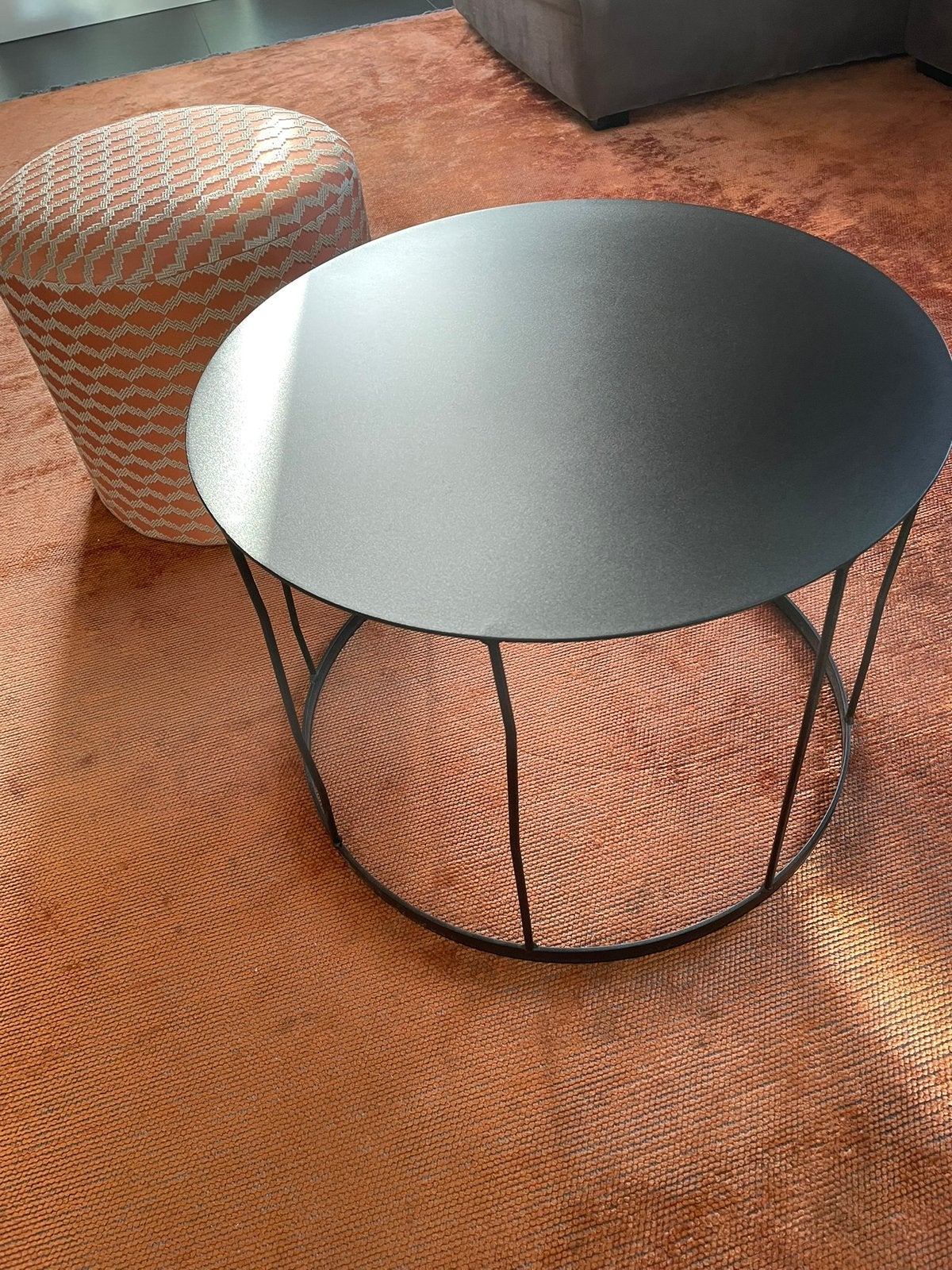 K’willeminhuis salontafel zwart, Ophalen, Rond, 50 tot 100 cm, Zo goed als nieuw