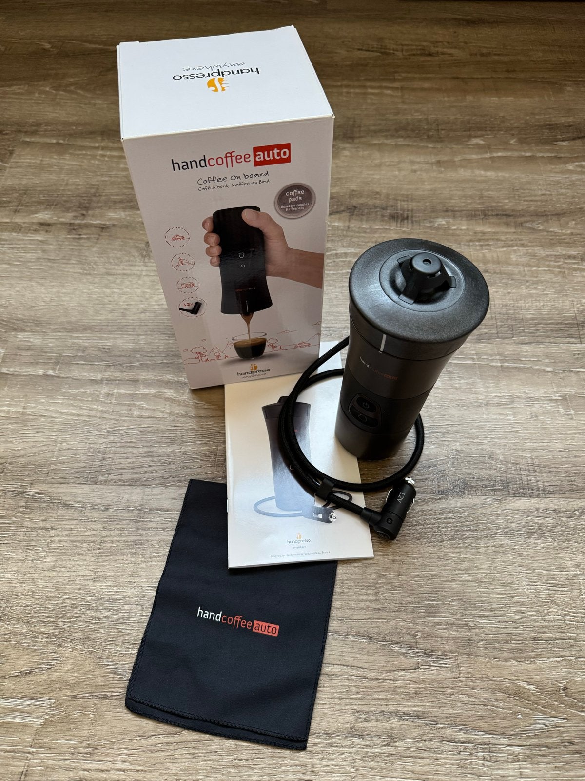 Handcoffee Auto Draagbare Koffiemachine 12V, Witgoed en Apparatuur, Koffiezetapparaten, Zo goed als nieuw, Koffiepads en cups