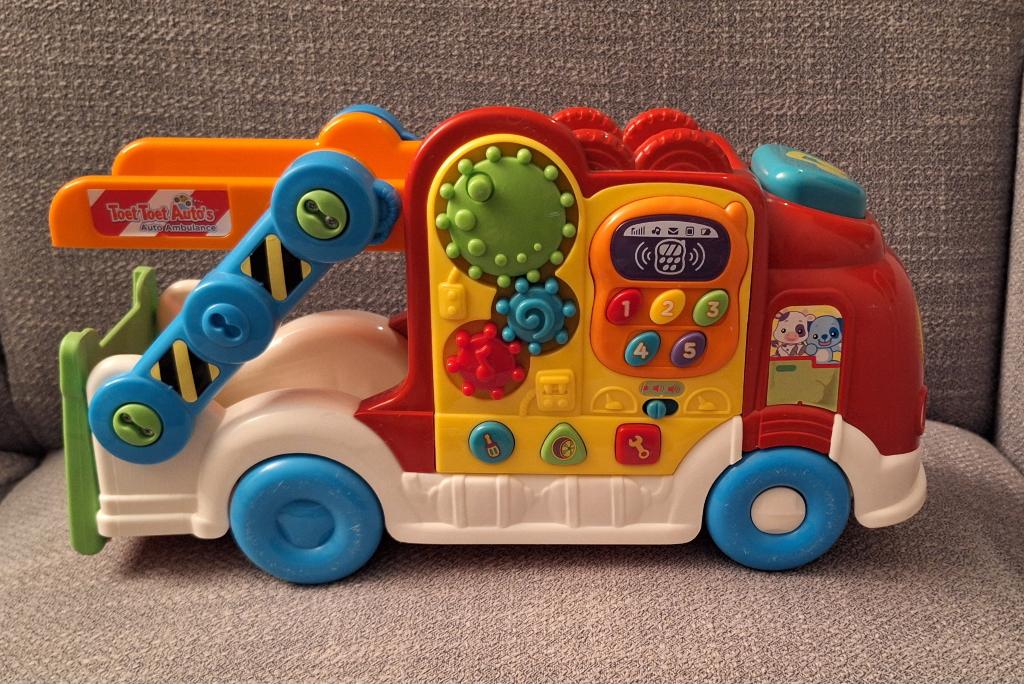 Toet Toet ambulance., Ophalen of Verzenden, Gebruikt, 6 maanden tot 2 jaar