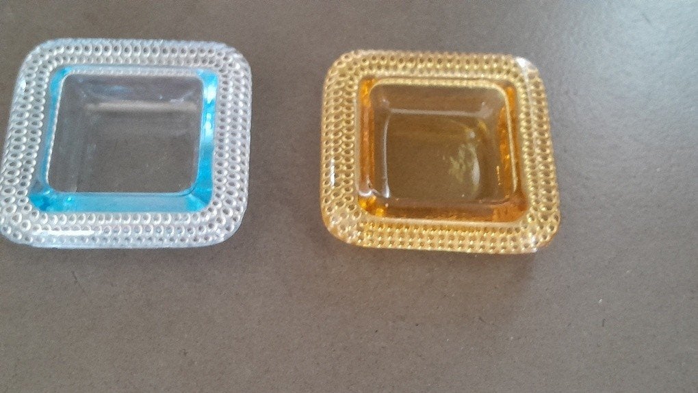 2 vierkante glazen bakjes, Glas of Glazen, Gebruikt, Ophalen of Verzenden, Glas