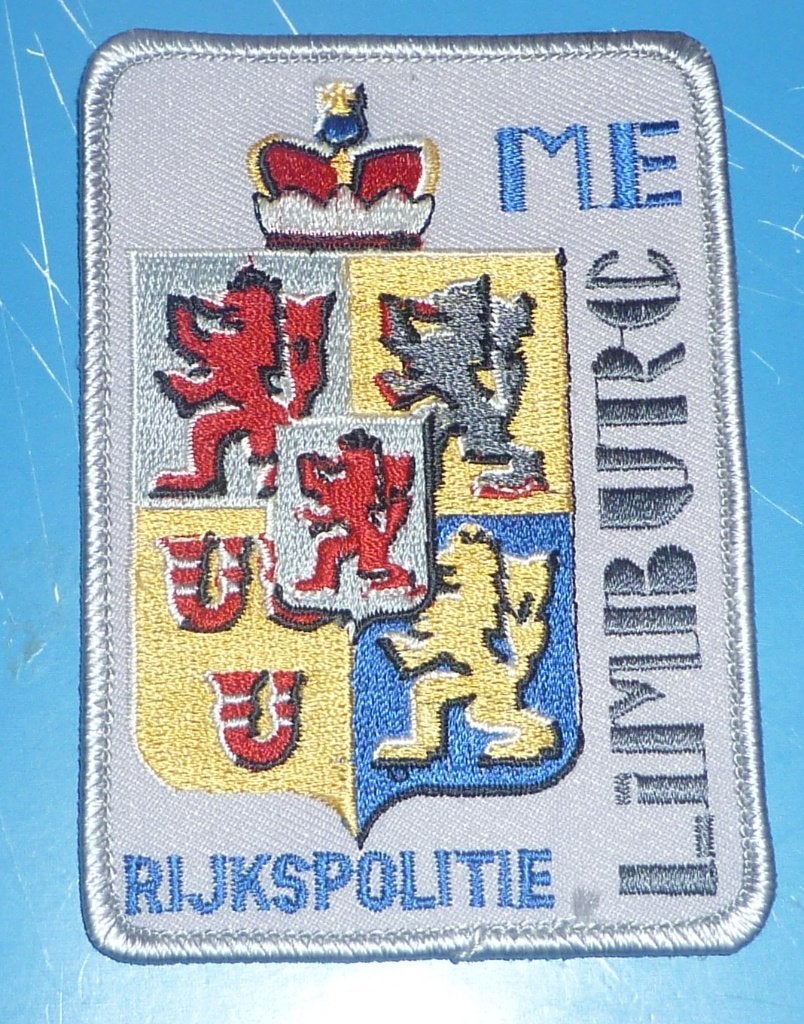 Rijkspolitie ( RP) Limburg ME, Verzamelen, Ophalen of Verzenden, Overige soorten, Nederland, Embleem of Badge