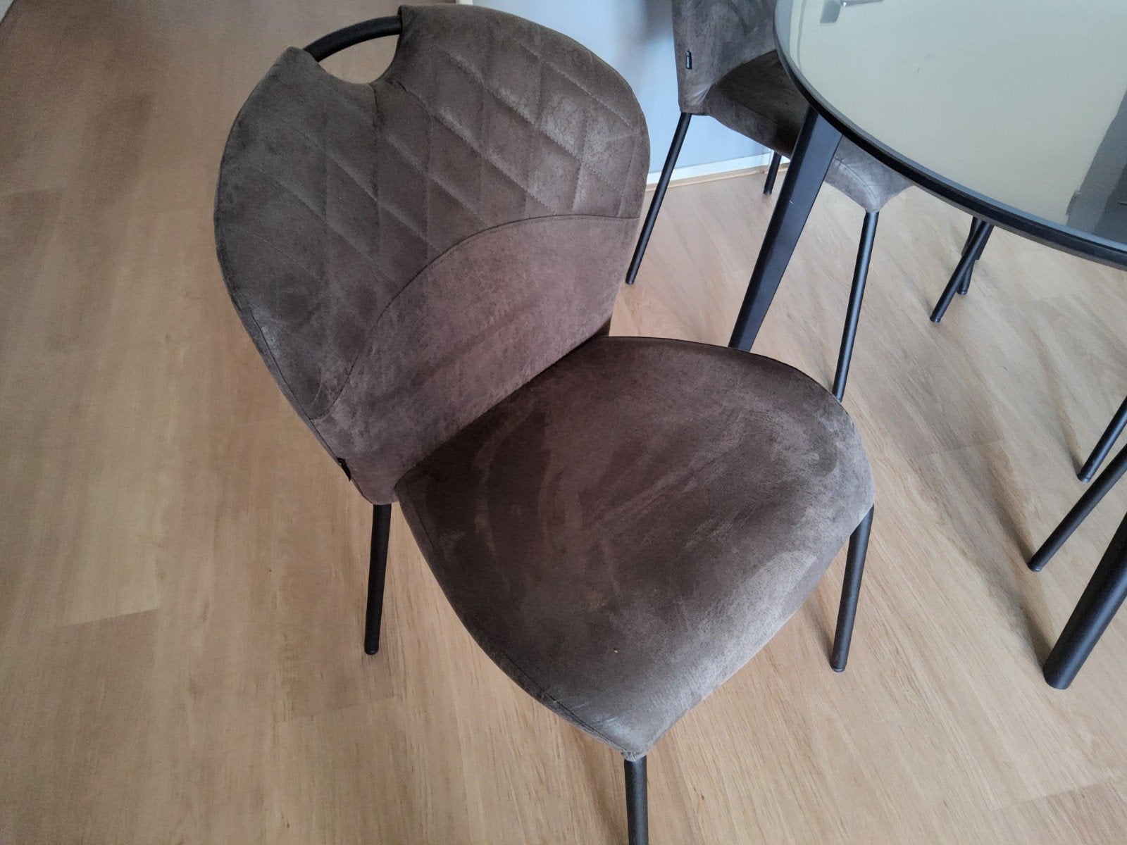 4 eetkamer stoelen zgan grijs met een taupe gloed, Huis en Inrichting, Stoelen, Ophalen, Zo goed als nieuw, Grijs, Vier