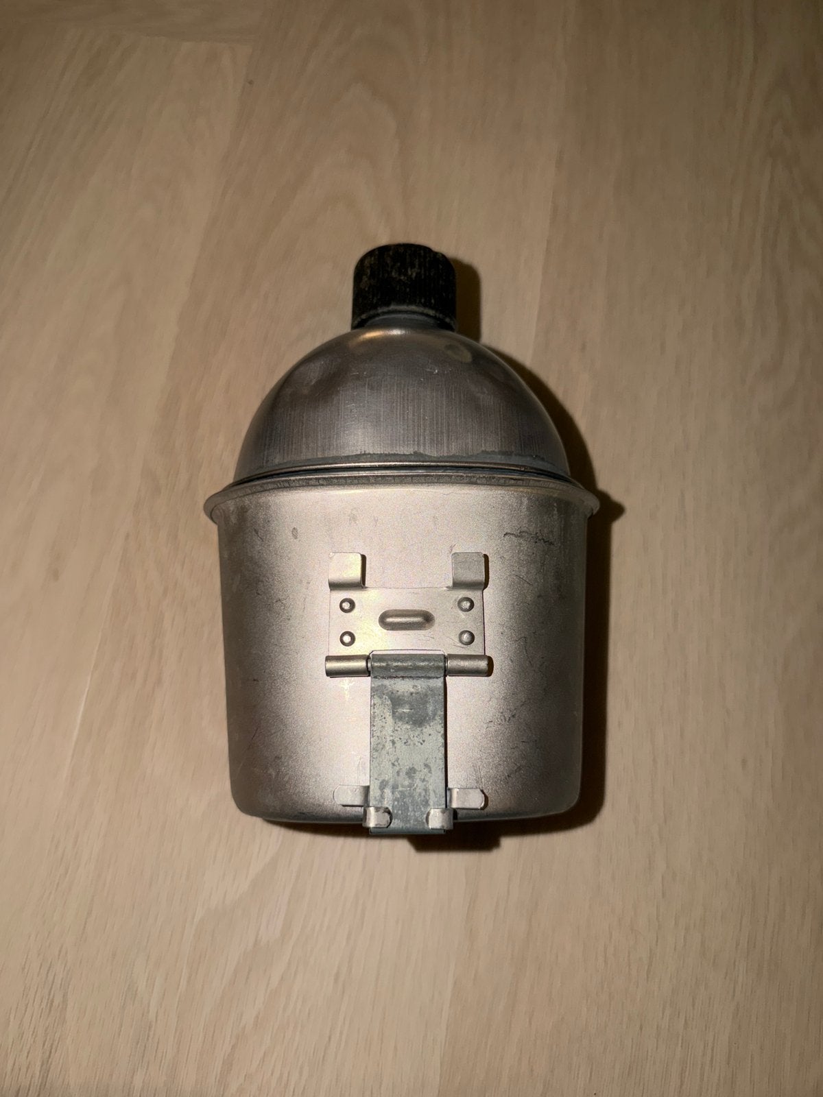 Ww2 us veldfles met beker 1945 matchend, Verzamelen, Militaria | Tweede Wereldoorlog, Ophalen of Verzenden, Amerika, Overige typen